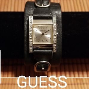 GUESS CRYSTAL WRISTWATCH!